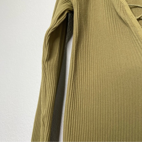 Free People Intimately Ribbed V-neck Long Sleeve Green/Sage Top Size XS/S - Picture 13 of 16